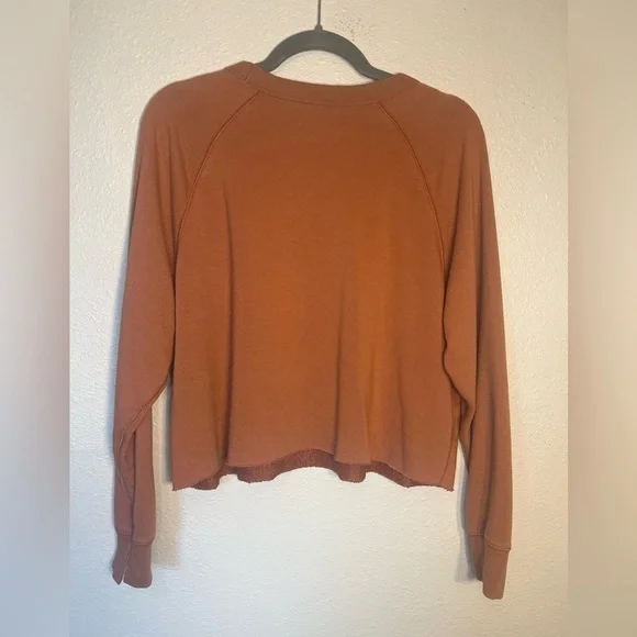 ✨5 for $25✨ Aerie cropped distressed sweater - Picture 2 of 5